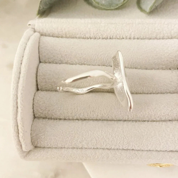 925 Sterling Silver Foil Ring Abstract Ring Modern Ring Resizable Ring Band - Picture 7 of 9